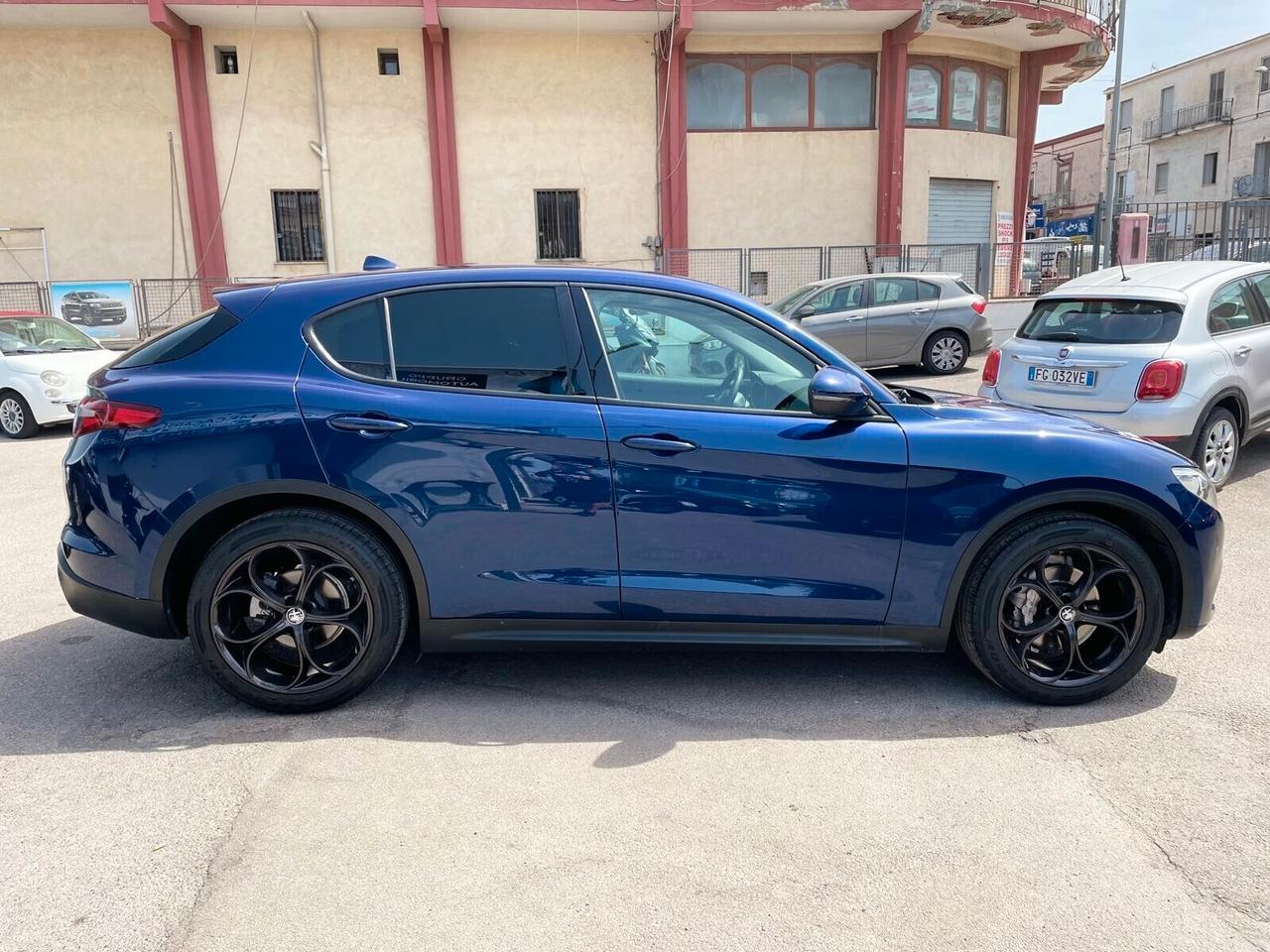 Alfa Romeo Stelvio 2.2 Turbodiesel 160 CV AT8 RWD Sport-Tech