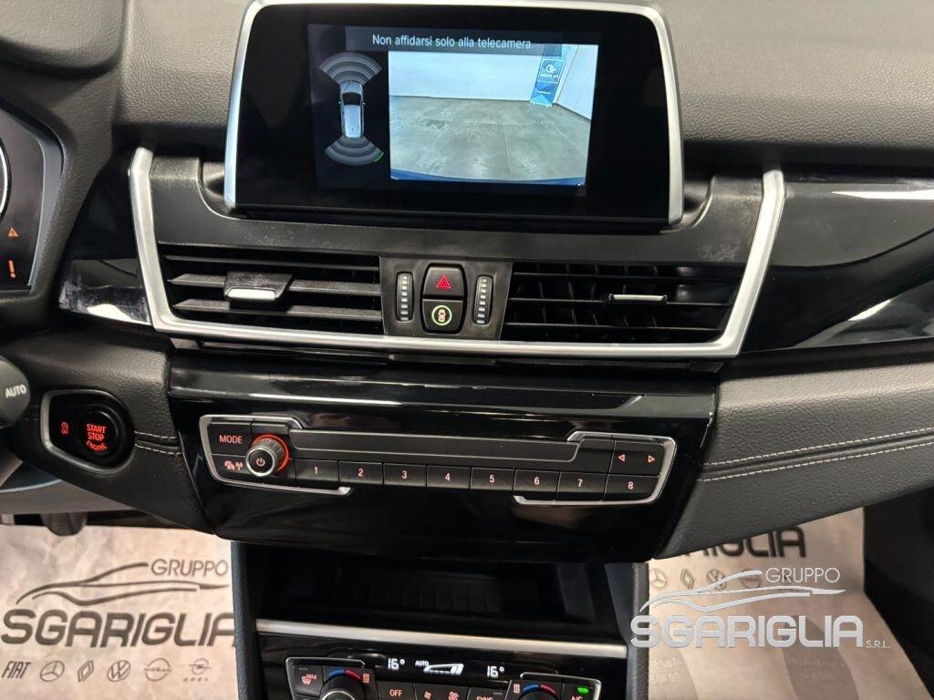 BMW 216 i Gran Tourer Advantage Full Optional