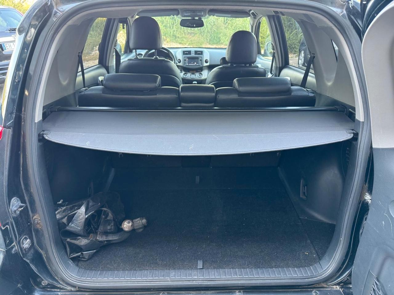 Toyota RAV 4 RAV4 2.2 D-4D 4WD Lounge