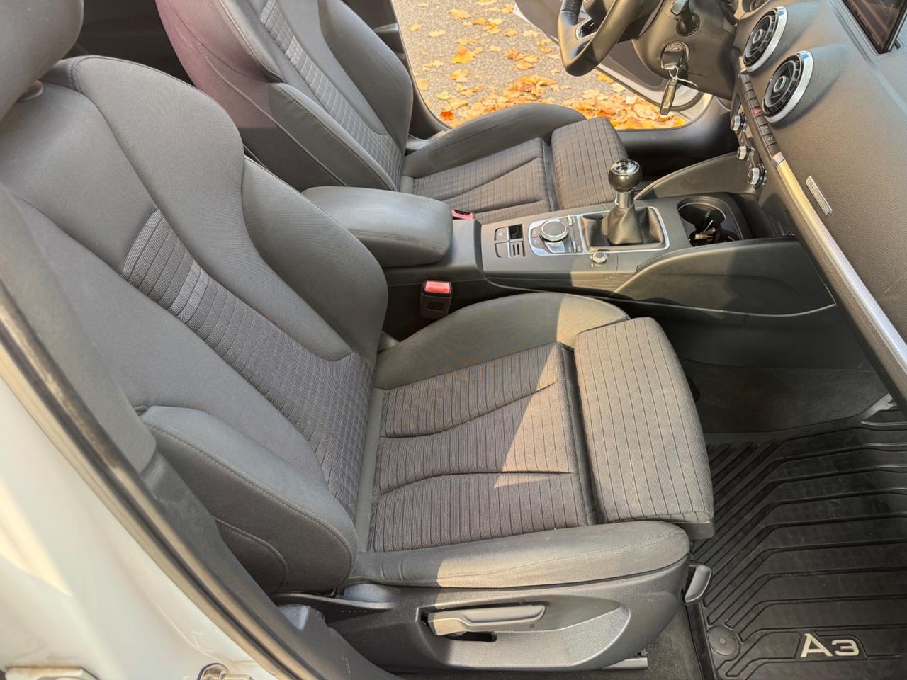 Audi A3 SPB 1.6 TDI Sport neopaten garanzia 12 mesi