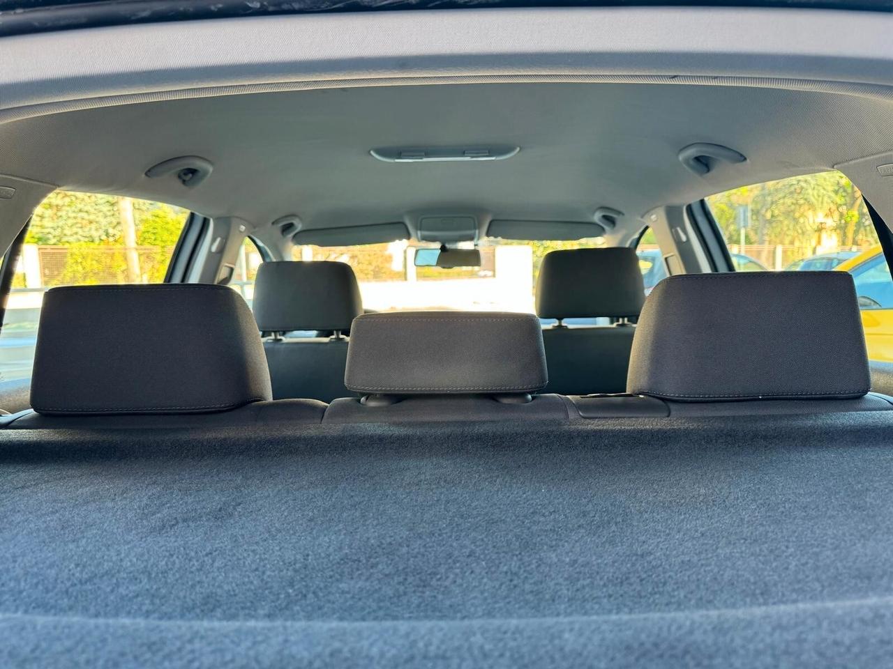 VW GOLF 1.6 16V FSI 5p. NEOPATENTATI
