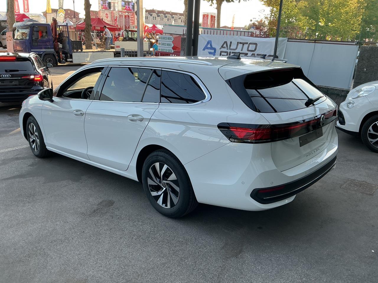 Volkswagen Passat Variant 2.0 TDI SCR EVO DSG Business 150 CV