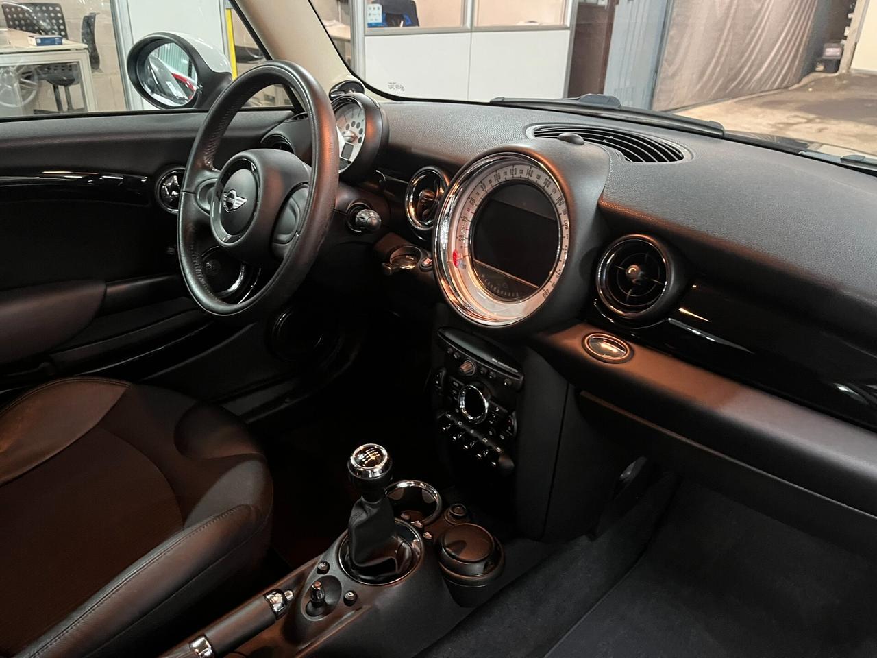 Mini Cooper 1.6 con solo 80mila km