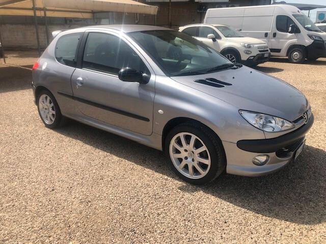 Peugeot 206 2.0 16V 3p. GTI