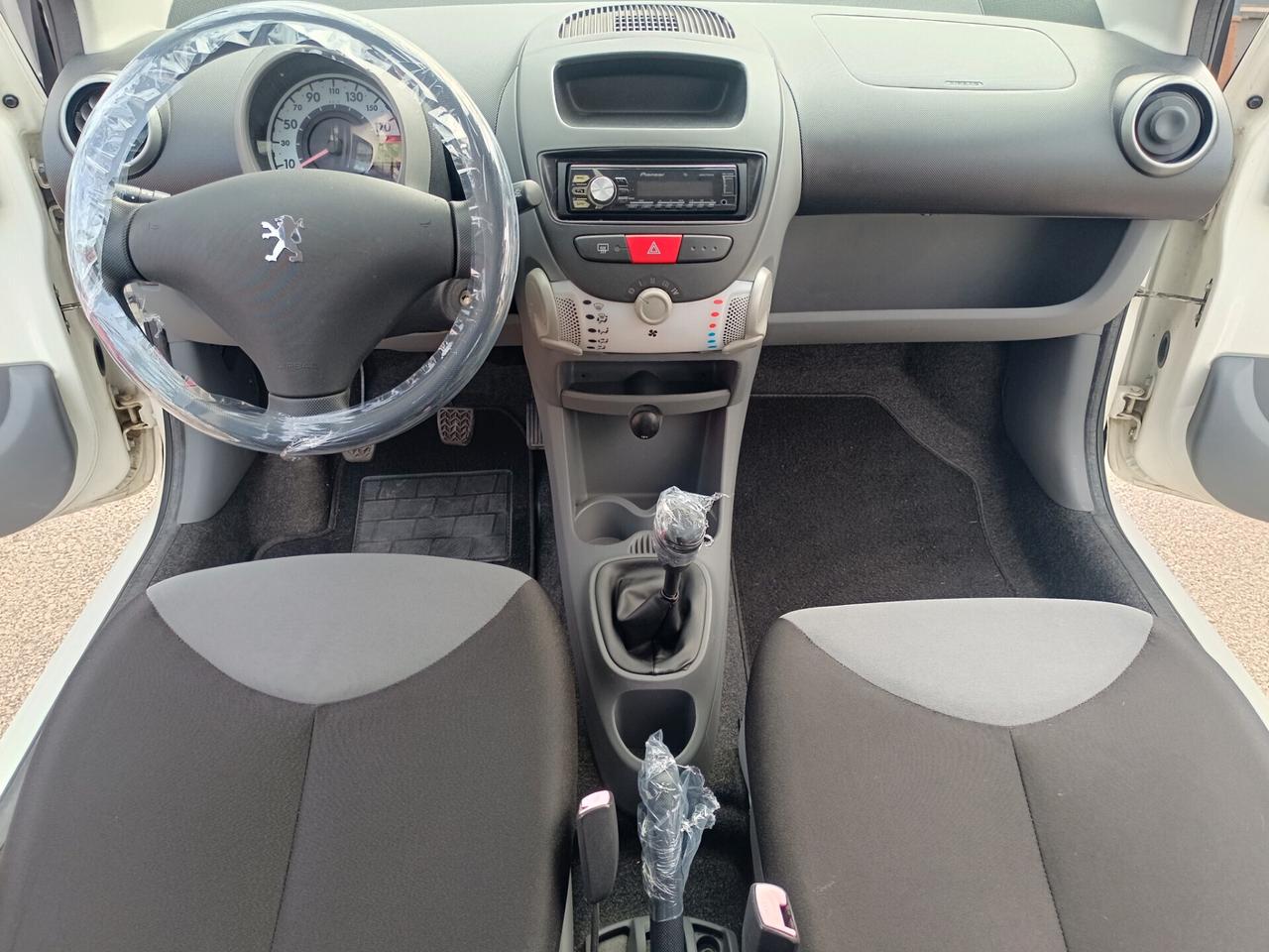 Peugeot 107 1.0 68CV 5p. Desir