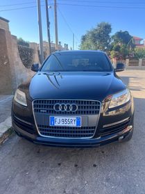 Audi Q7 4.2 V8 TDI quattro tiptronic SLine