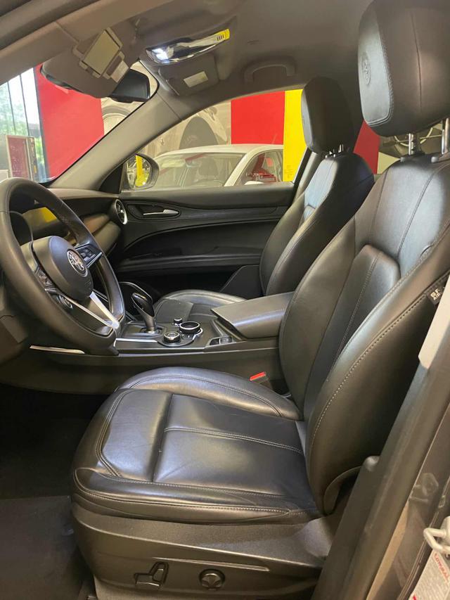 ALFA ROMEO Stelvio 2.2 Turbodiesel 210 CV AT8 Q4LED/NAVI/PDC/PELLE*