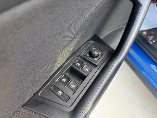 VOLKSWAGEN T-Roc 2.0 TDI DSG 2023 GARANZIA
