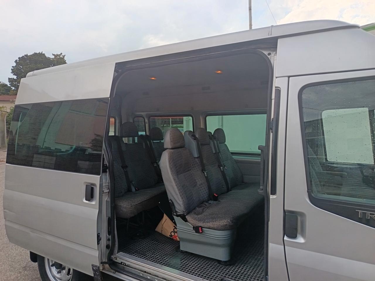 Ford Transit/Tourneo/Bus Transit 9 posti