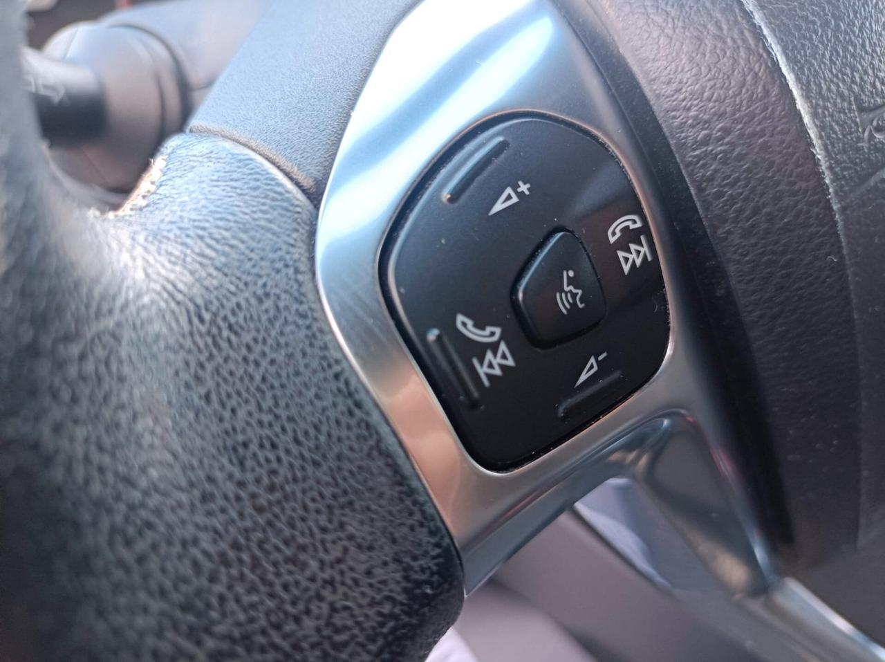 Ford Fiesta 1.5 TDCi 75CV 5 porte Titanium