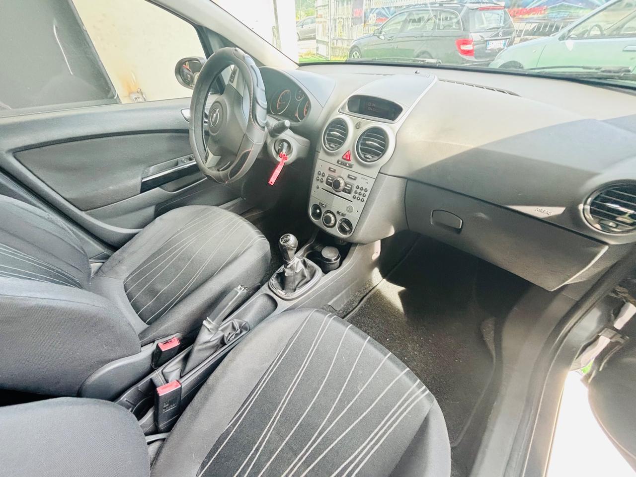 Opel Corsa 1.2 5 porte Enjoy
