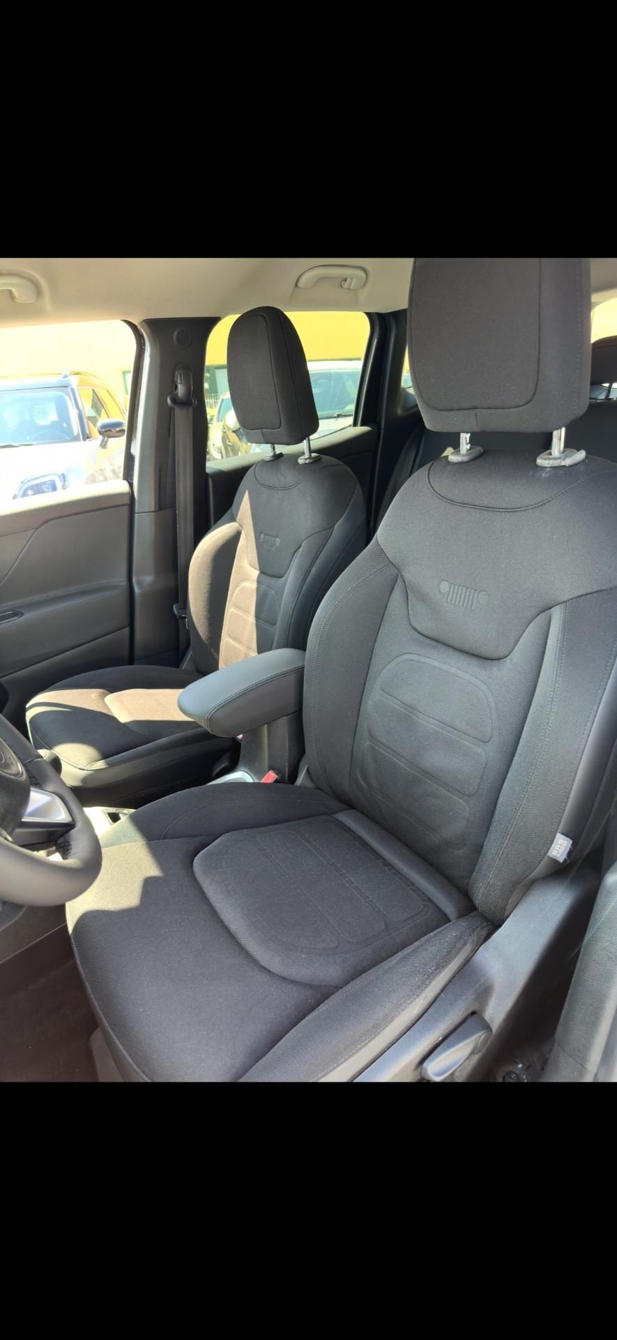 Jeep Renegade 1.6 Mjt 120 CV Longitude