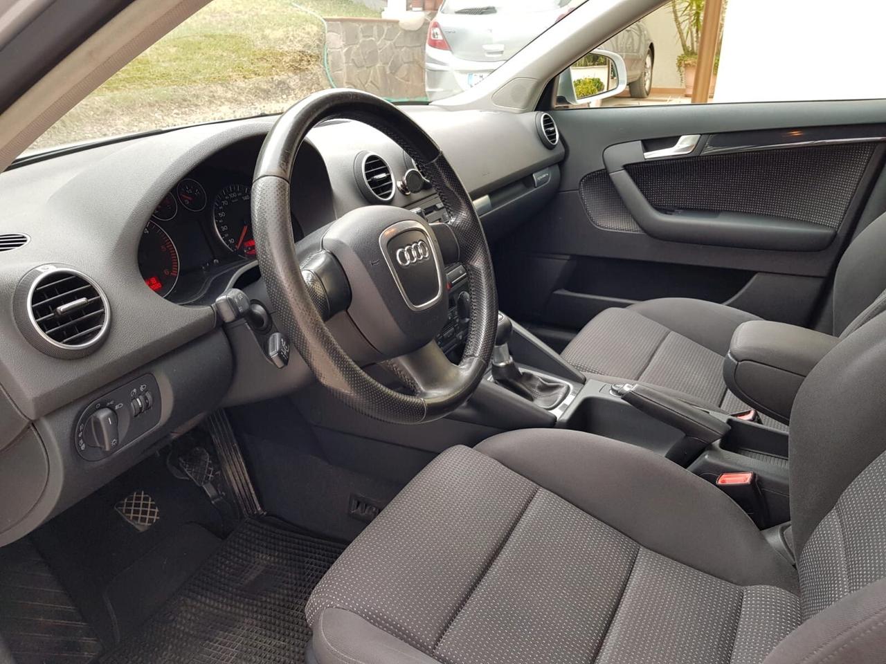 Audi A3 SPB 2.0 TDI F.AP. S tr. Ambiente