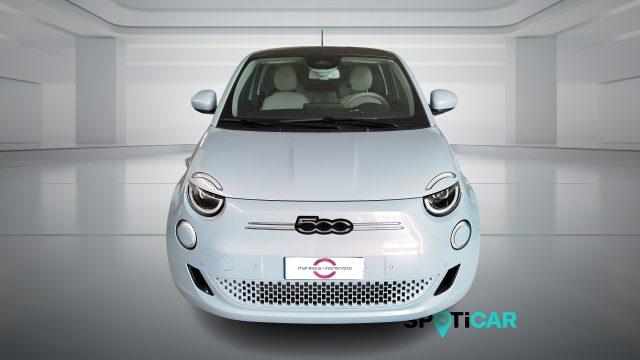 FIAT 500e Berlina 42 kWh La Prima