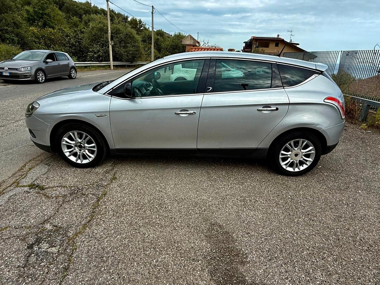 Lancia Delta 1.6 MJT Platino