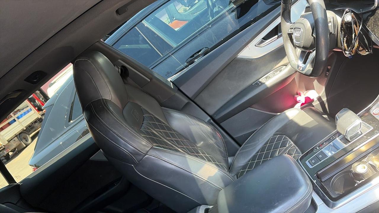 Audi SQ8 TDI QUATTRO TIPTRONIC SPORT ATTITUDE