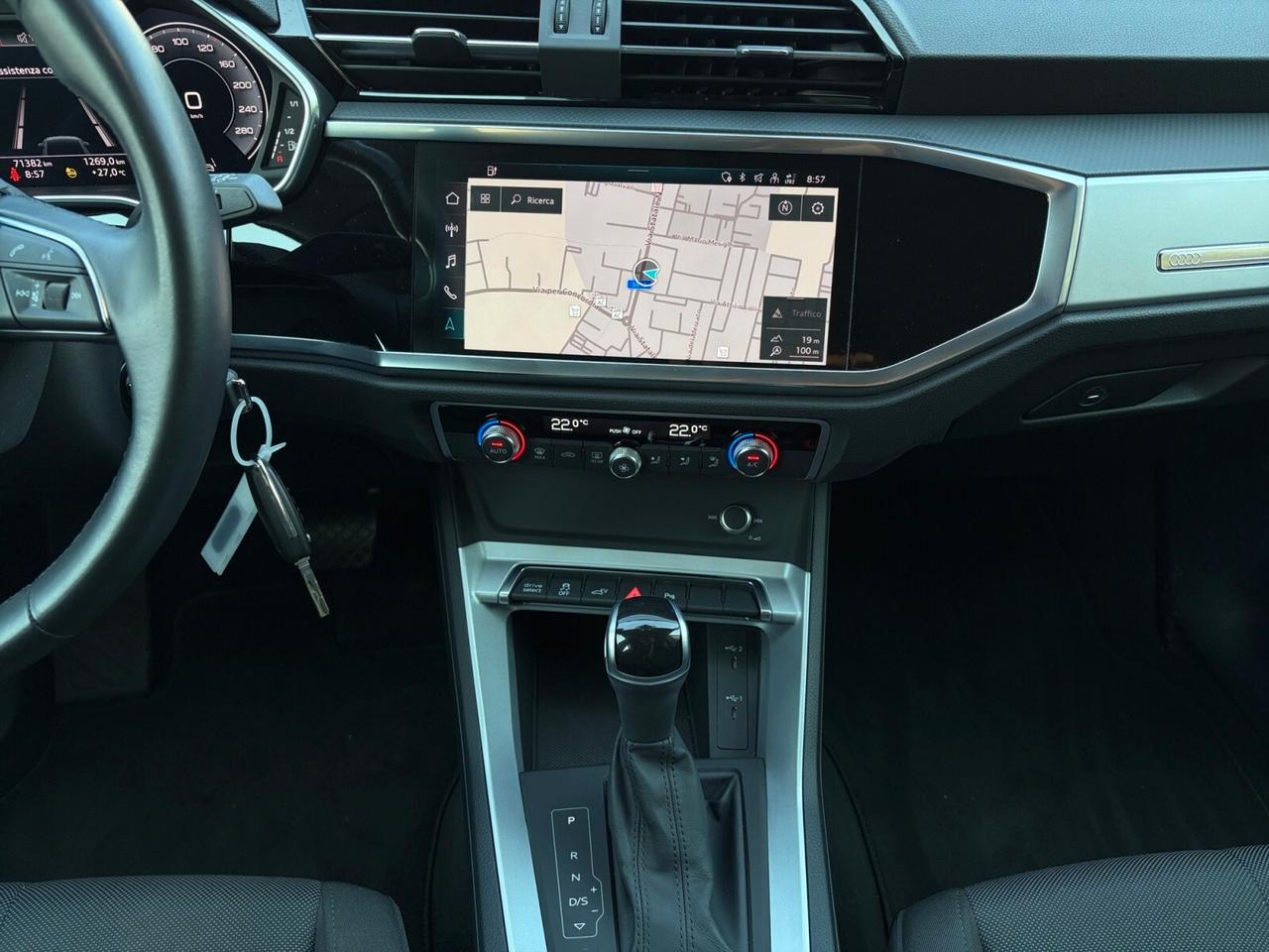 Audi Q3 SPB 45 TFSI e S tronic Business Plus