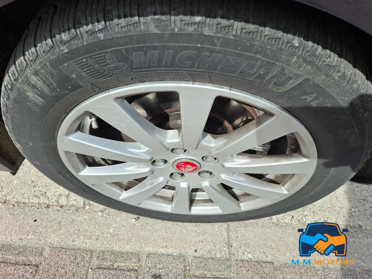 Jaguar XE Berlina XE 2.0d i4 Prestige Business edition 180cv auto my18