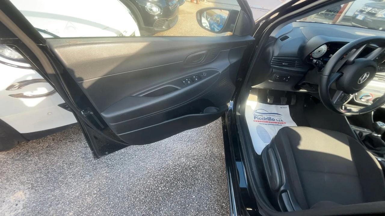 Hyundai i20 1.2 MPI MT Connectline