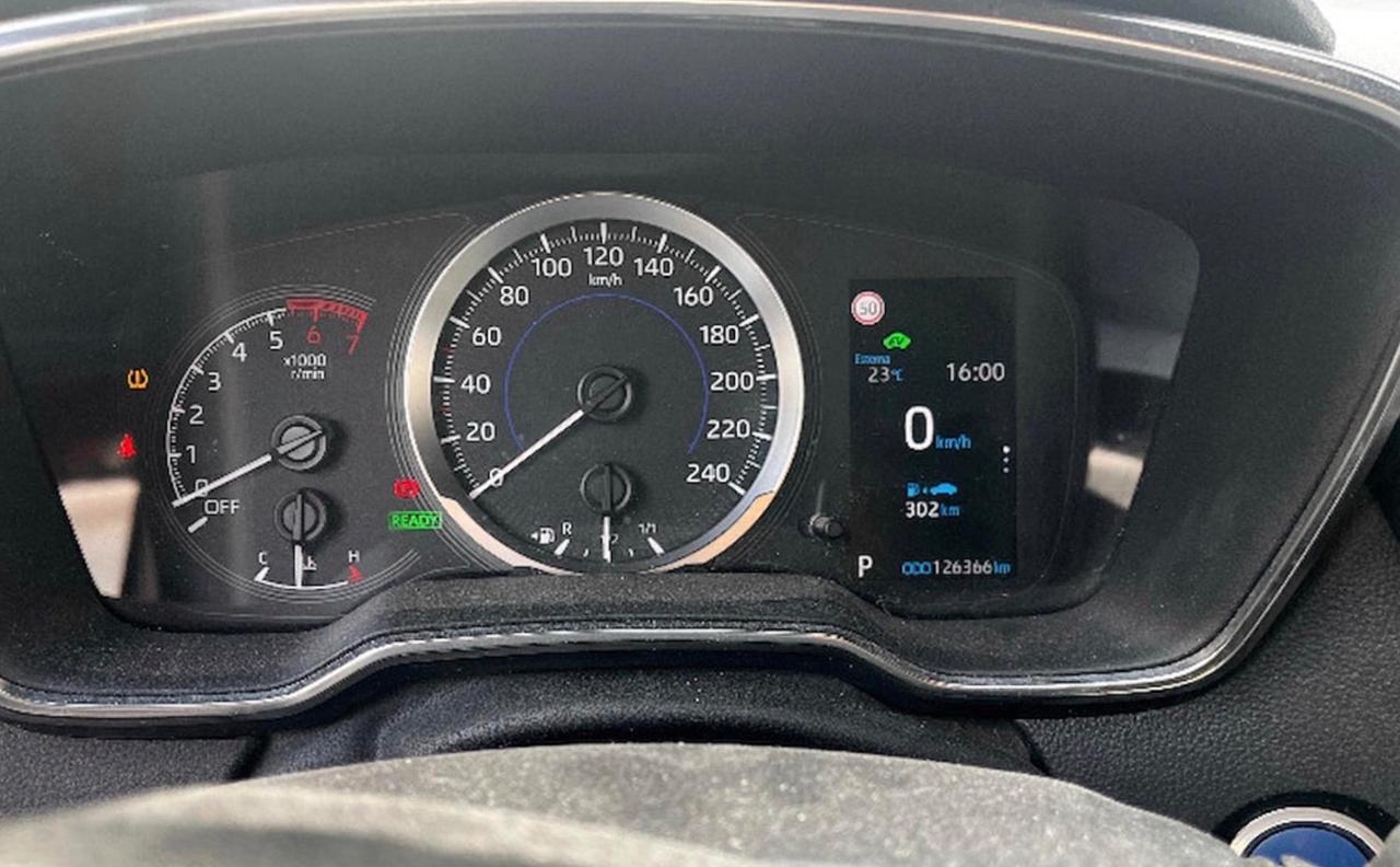 Toyota Corolla Touring Sports 1.8 Hybrid Business Tech