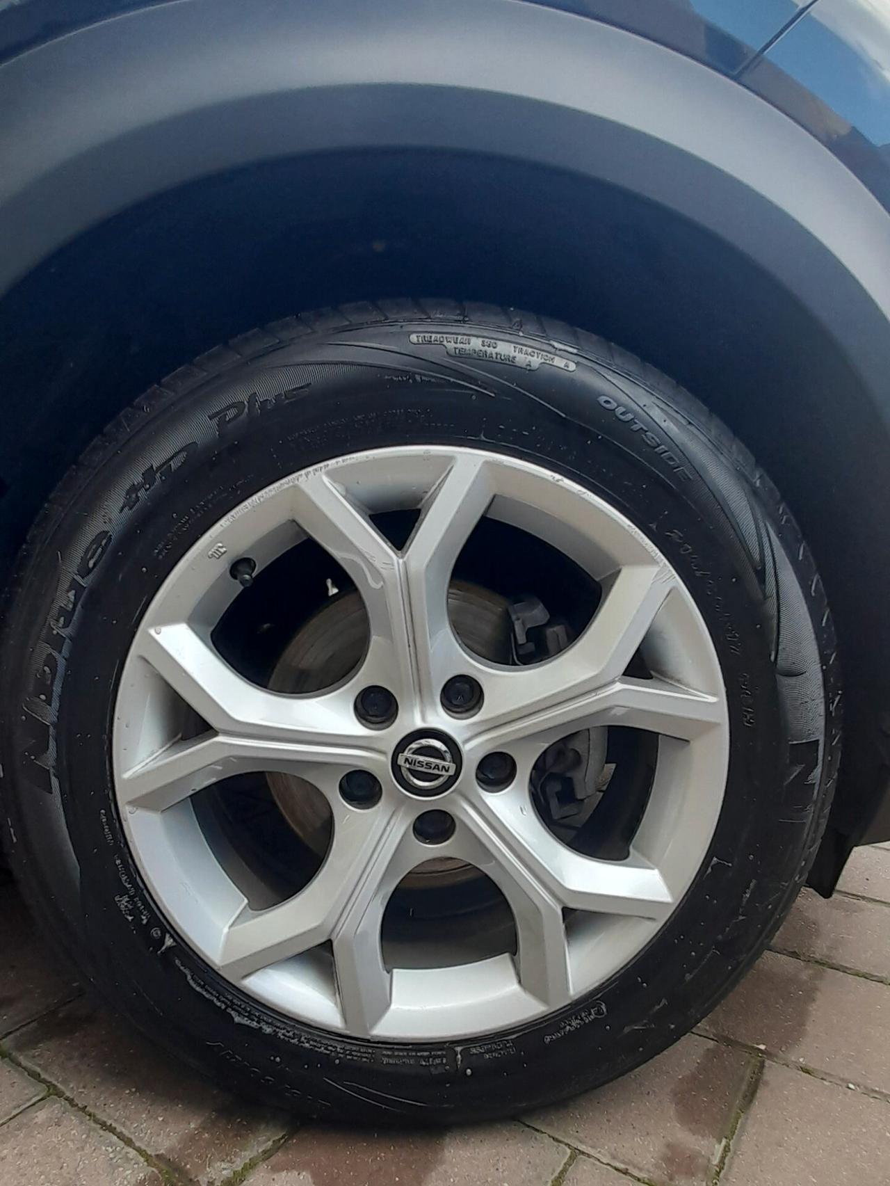 Nissan Juke 1.0 DIG-T 114 CV N-Connecta