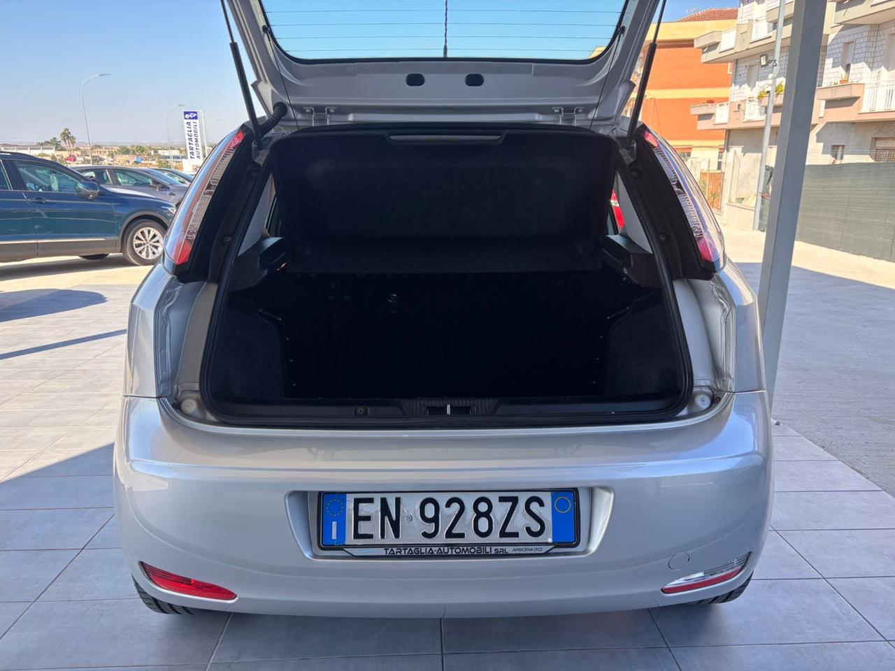 Fiat Punto 1.3 MJT II 75 CV 5 porte Virgin Radio