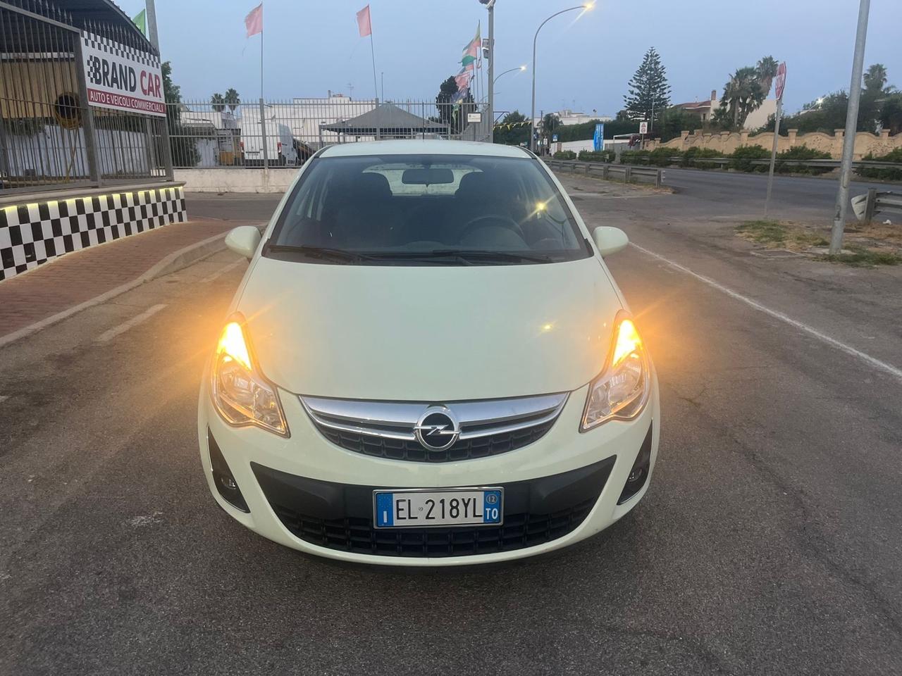 Opel Corsa 1.2 3 porte Elective Unipro 2012