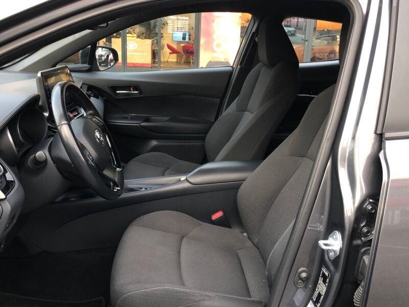Toyota C-HR C-HR 1.8 Hybrid E-CVT Active