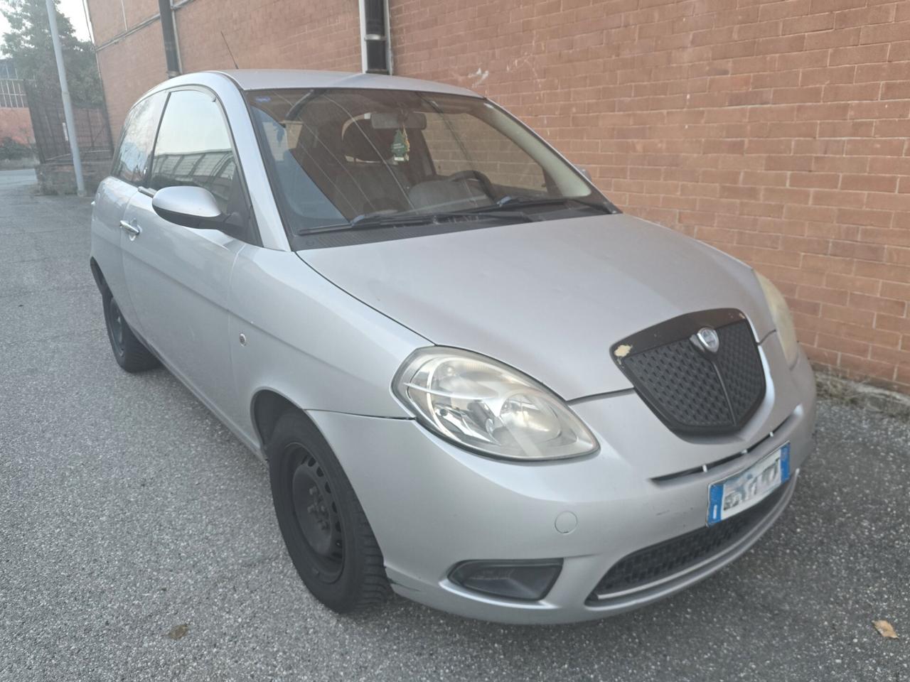 Lancia Ypsilon 1.2 Argento GPL!!!