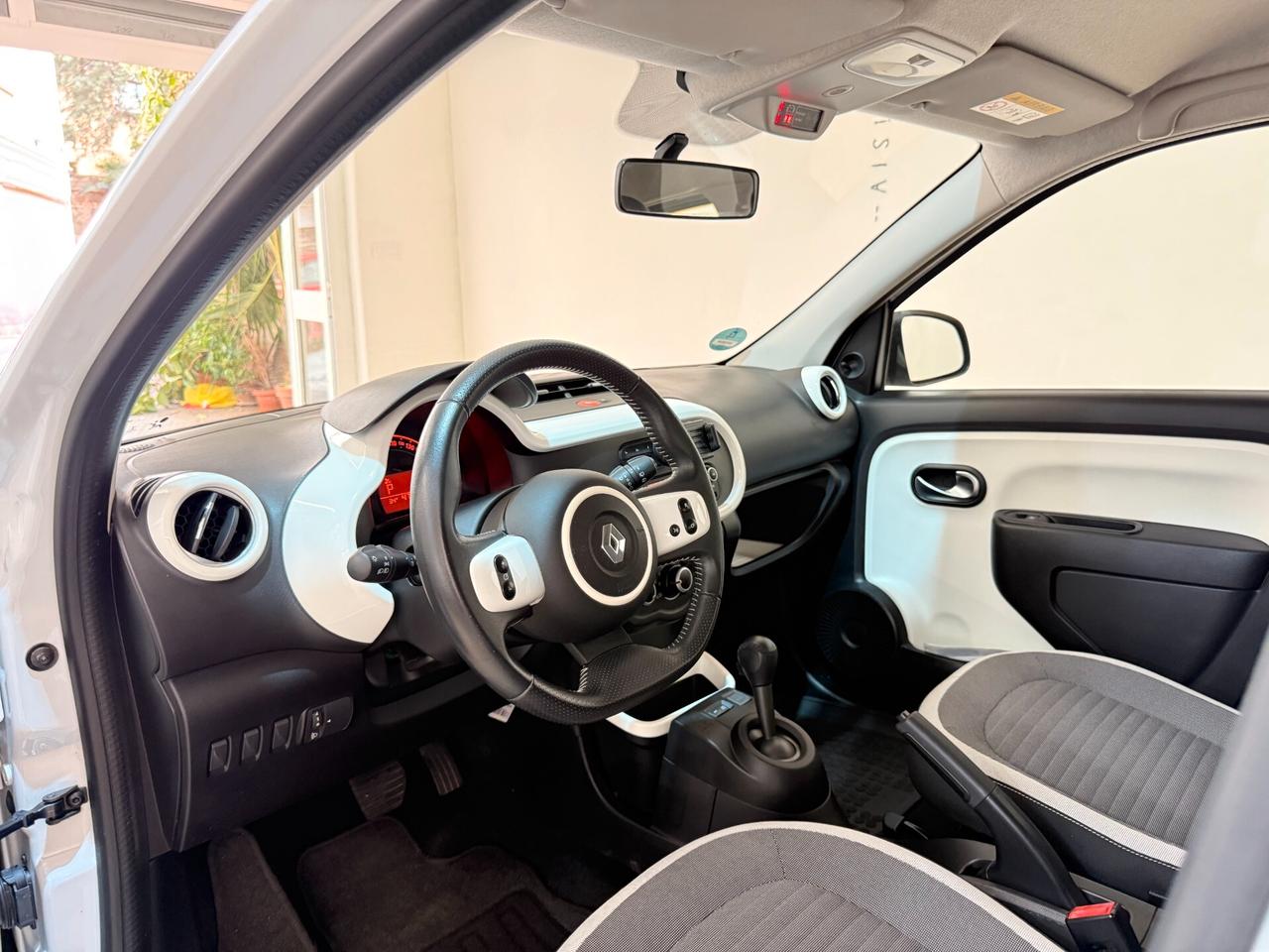 Renault Twingo SCe EDC Limited Intense