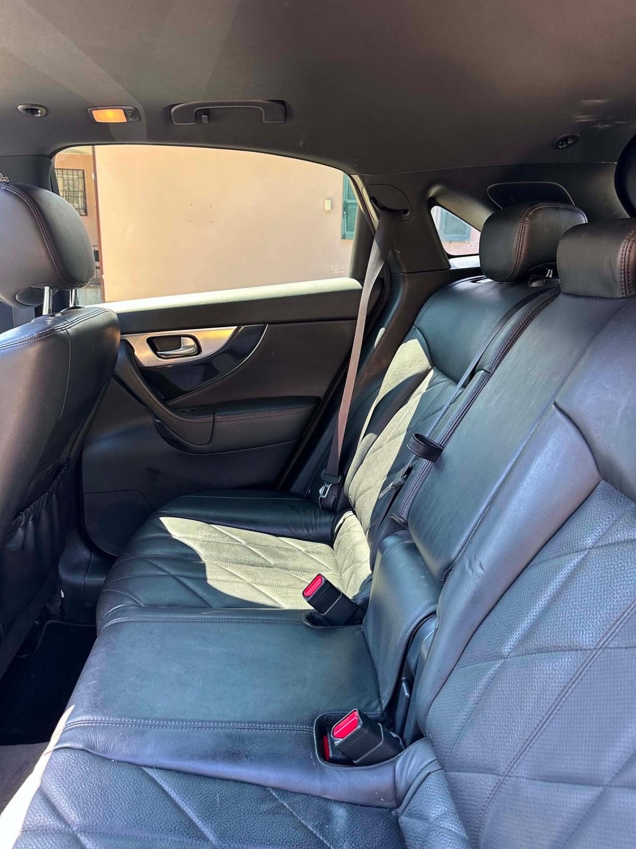 Infiniti FX30d S PREMIUM KMCERT UNICOPR GARANZ