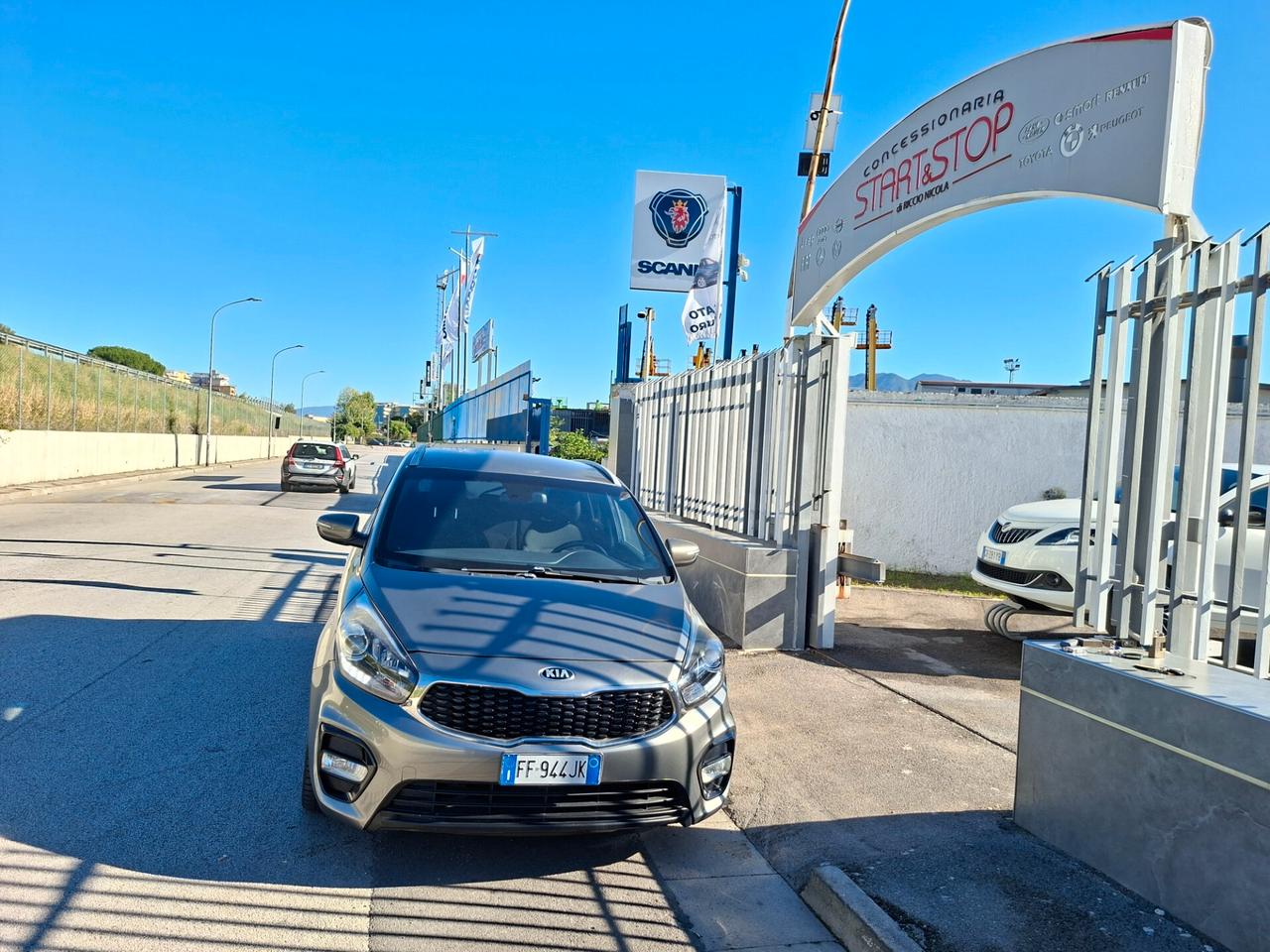 Kia Carens 1.7 CRDi 115 CV 7 posti high tech