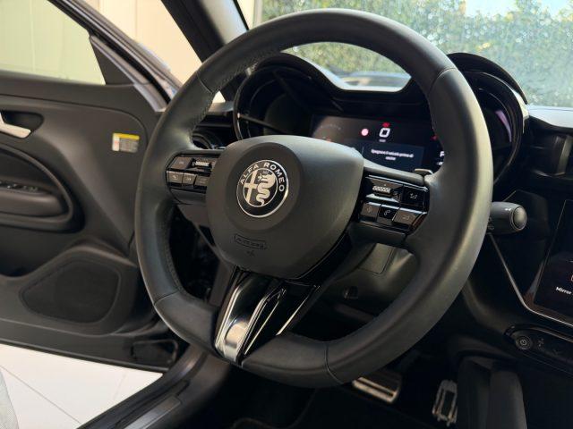 ALFA ROMEO Junior 1.2 136 CV Hybrid eDCT6 Speciale tua da ?299,00
