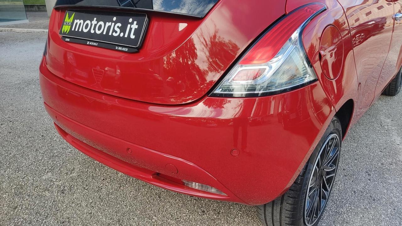 Lancia Ypsilon 1.2 69 CV 5 porte Gold