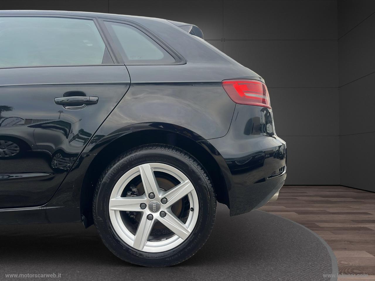 AUDI A3 SPB 35 TFSI COD S tronic Business