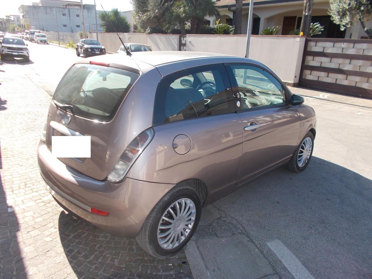 Lancia Ypsilon 1.4 Oro Ecochic GPL