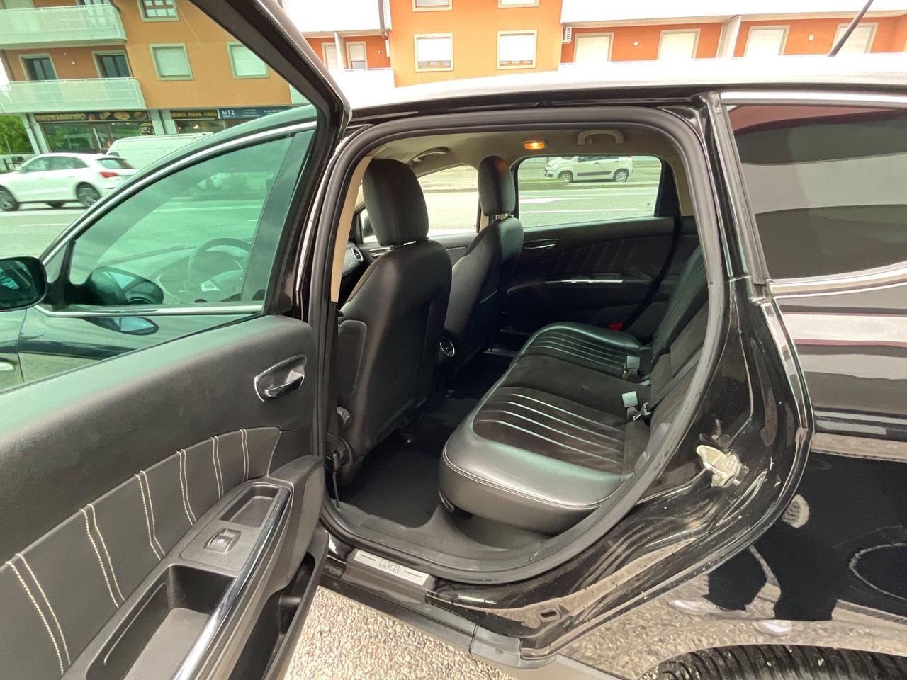 Lancia Delta 1.6 MJT DPF Platino