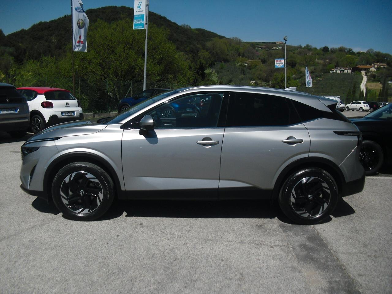 Nissan Qashqai MHEV 140 CV N-Connecta, PARI AL NUOVO, FULL OPTIONAL!!