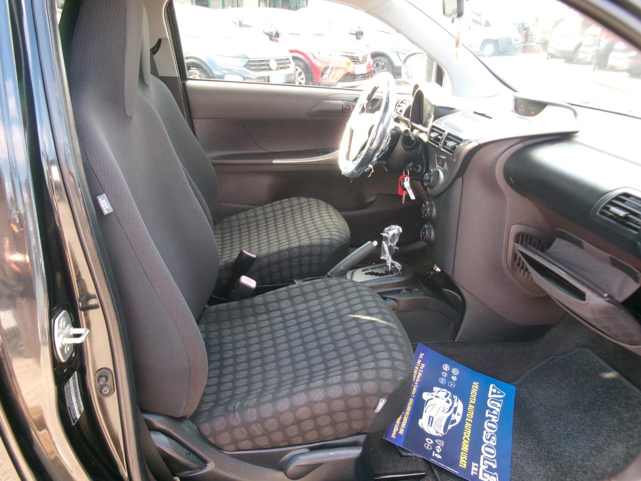 Toyota iQ 1.0 CVT MULTIDRIVE AUTOMATICA