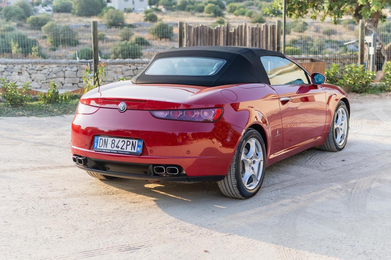 Alfa Romeo Brera Spider 3.2 V6 Q4 UNIPRO