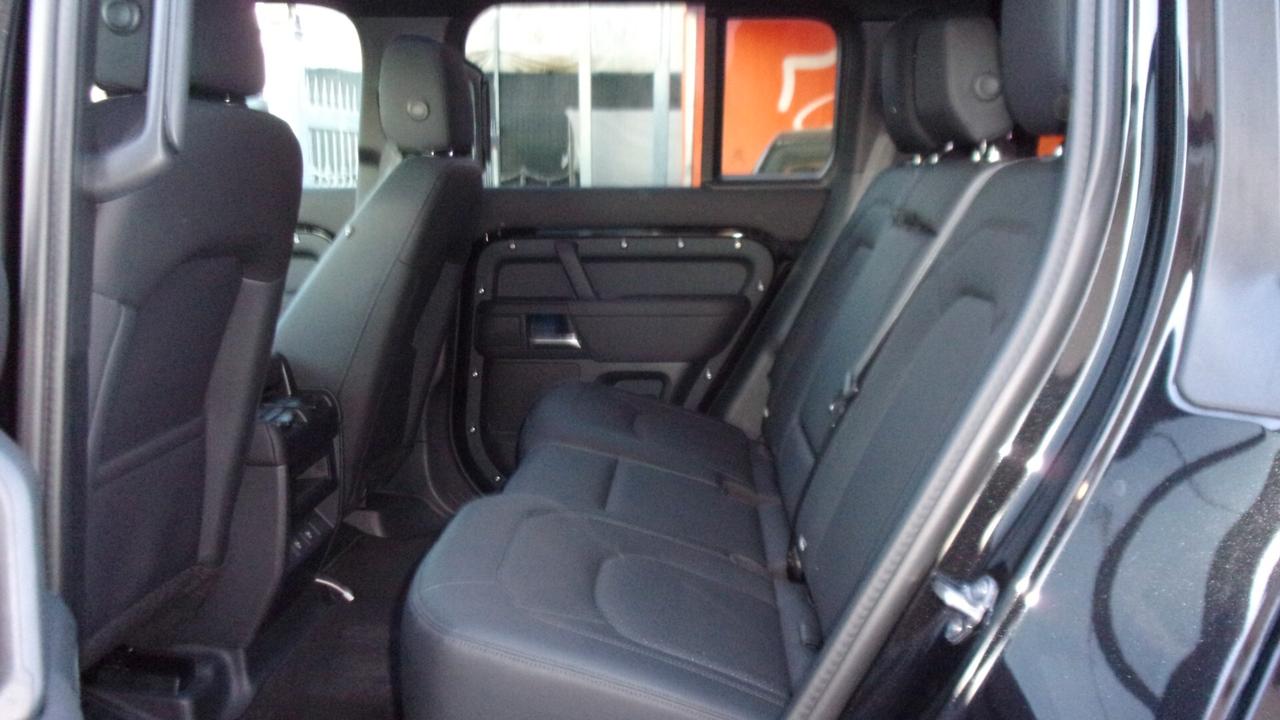 Land Rover Defender 110 3.0D I6 250 CV AWD Auto X-Dynamic SE