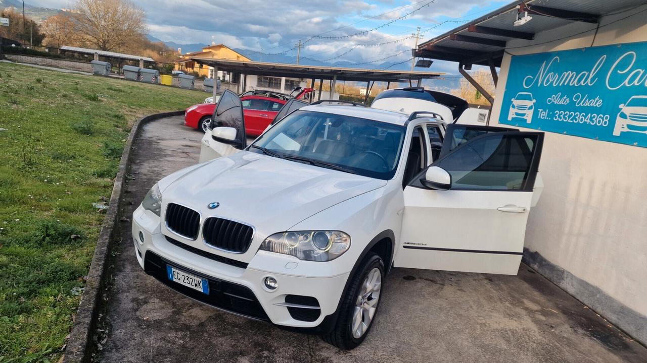 BMW X5 xDrive30d Futura - 2011