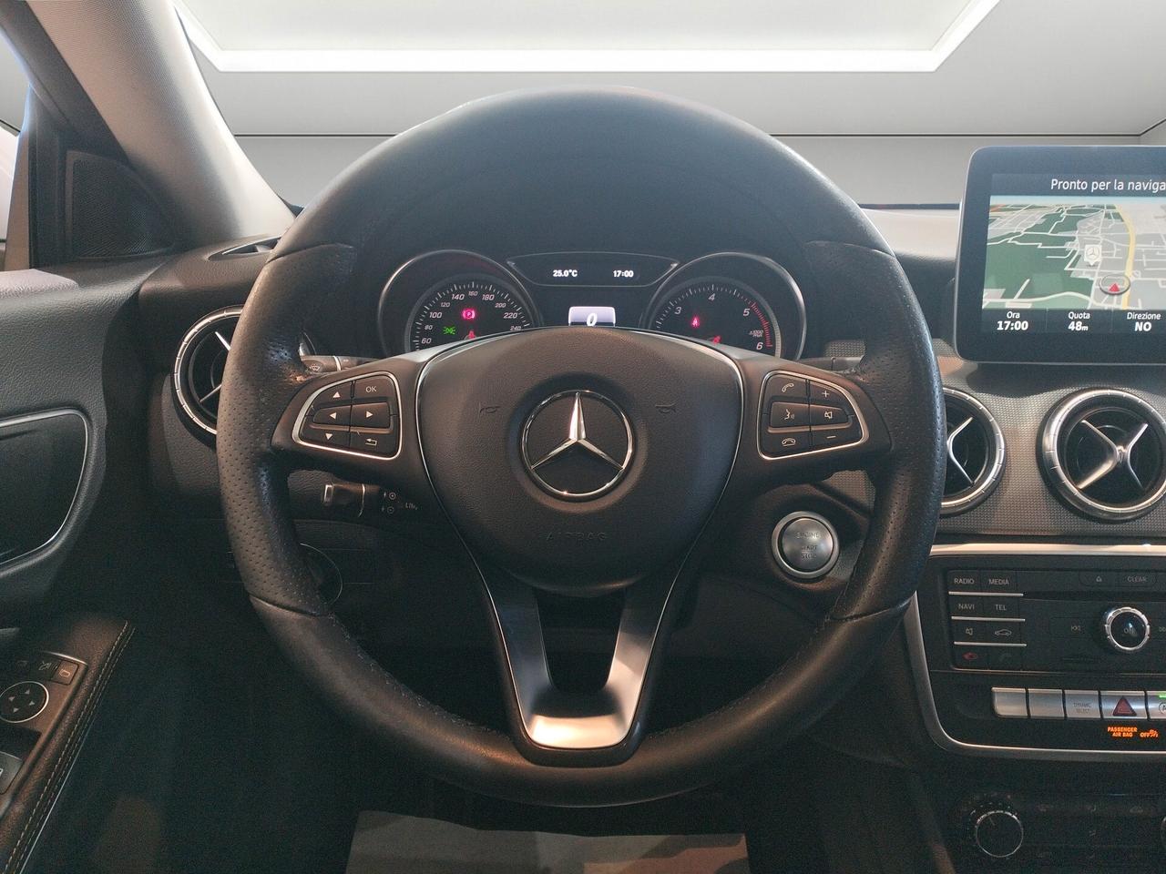 Mercedes-Benz CLA 180 Shooting Brake d Sport Activity edition auto