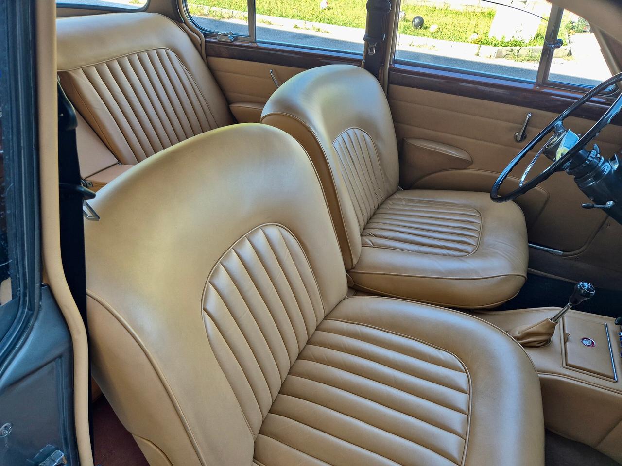 Jaguar MK II 3.8