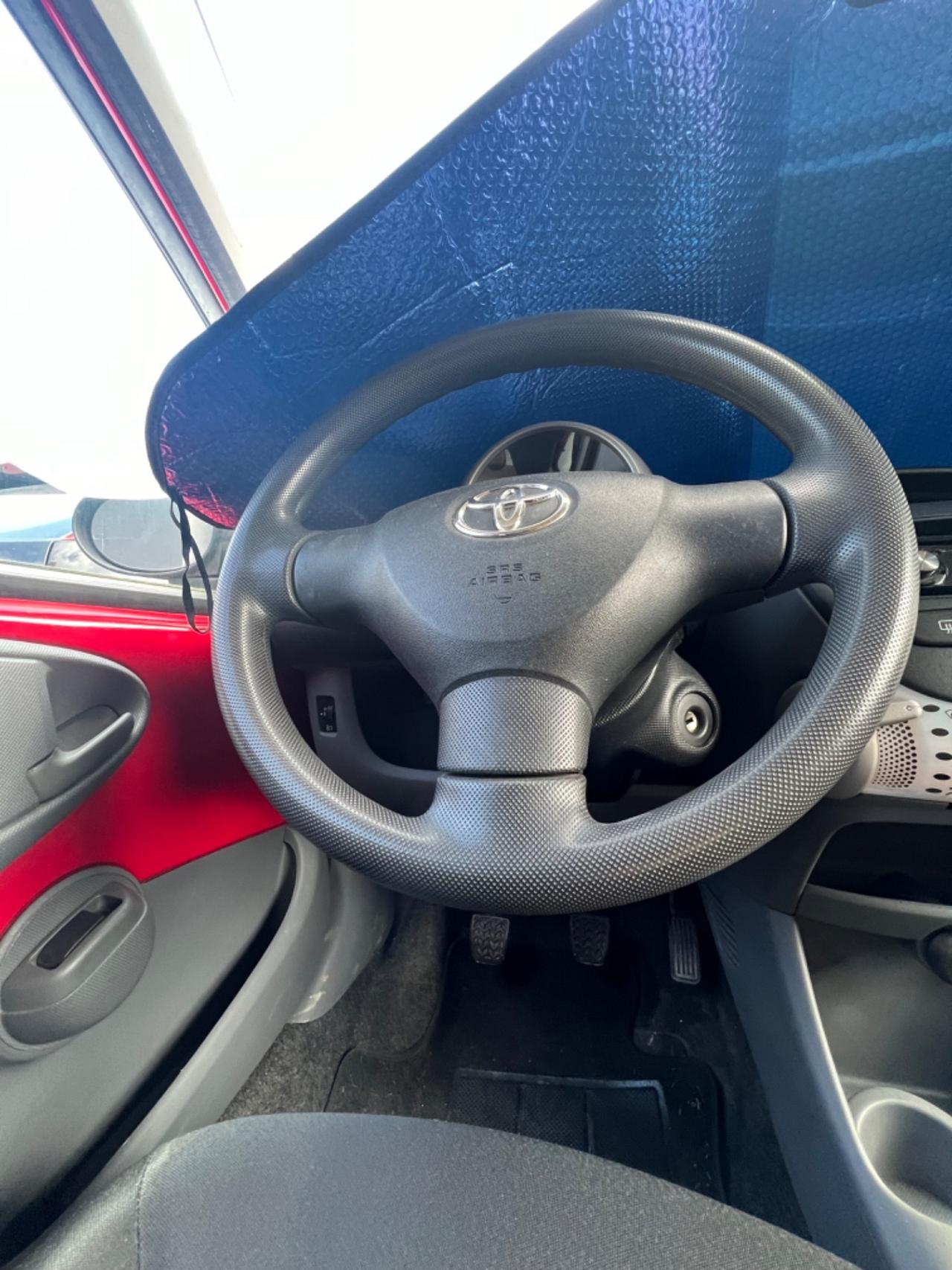Toyota Aygo 1.0 12V VVT-i 5 porte Now