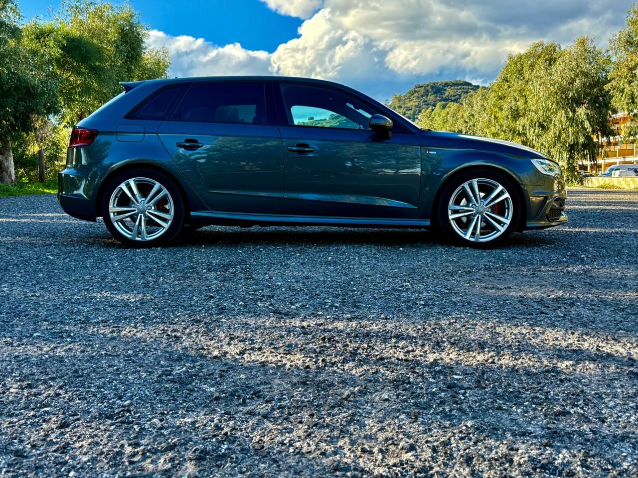 AUDI A3 1.6 TDI S TRONIC S LINE EDITION
