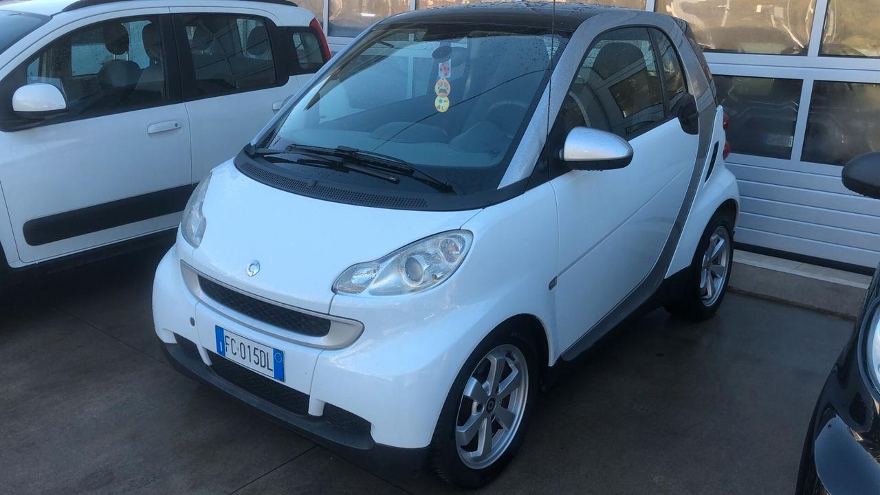 Smart ForTwo 1000 45 kW MHD coupé pure NEOPATENTATI