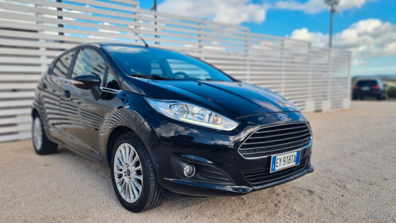 Ford Fiesta 1.5 TDCi 75CV 5 porte Titanium