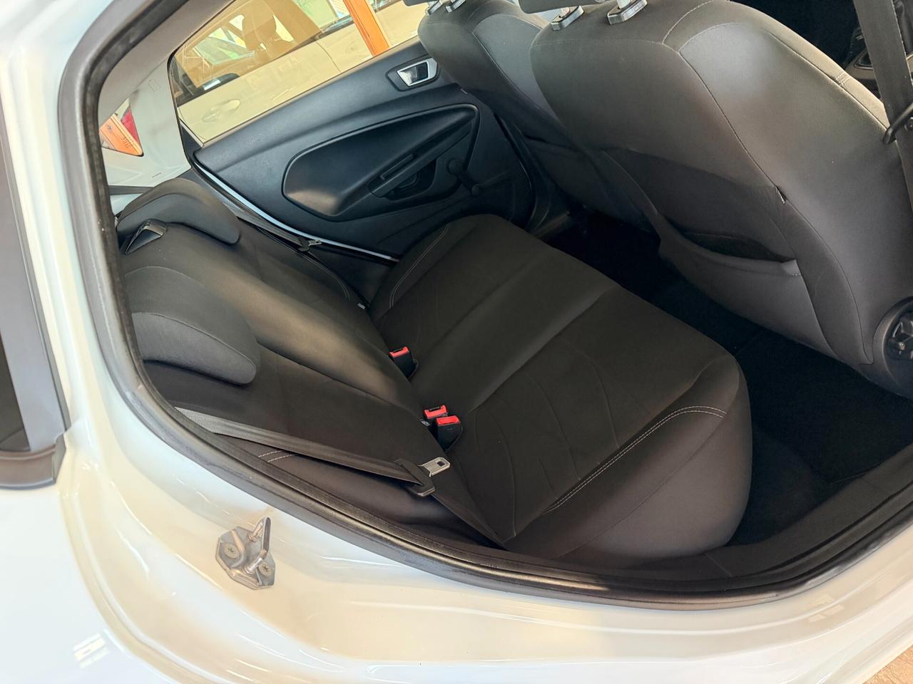 Ford Fiesta 1.5 TDCI 95 cv. 5 porte PLUS (Autocarro 4 posti N1)