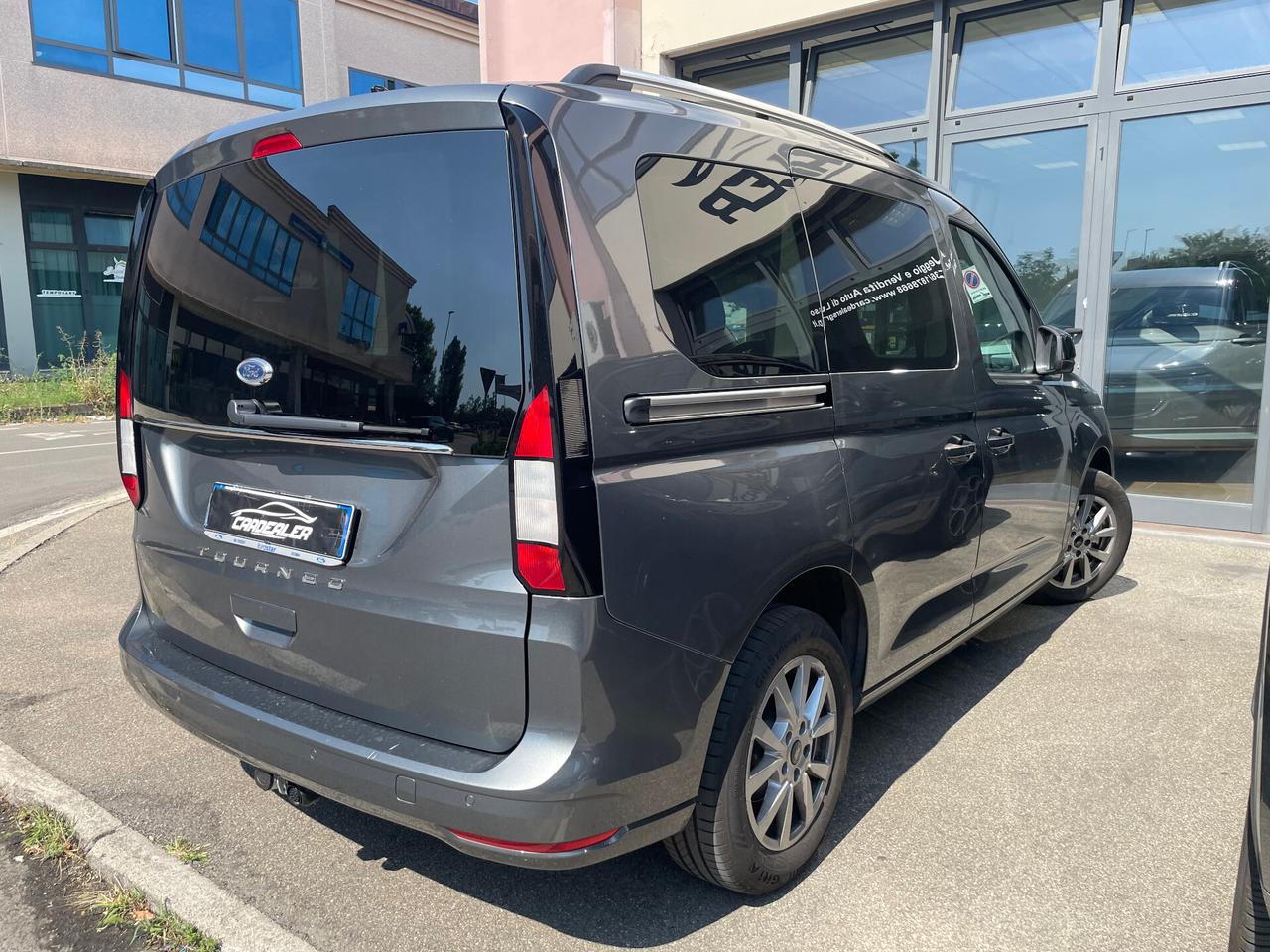 Ford Tourneo Connect 2.0 EcoBlue 122 CV Powershift Titanium